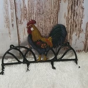 Cast iron rooster with 4 hooks